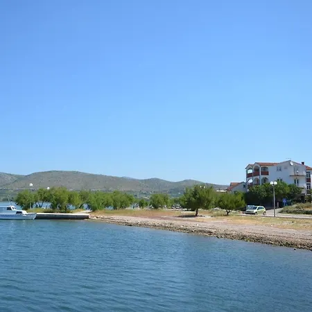 Apartment Zlatko *